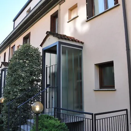 Casa Marisa Apartment *